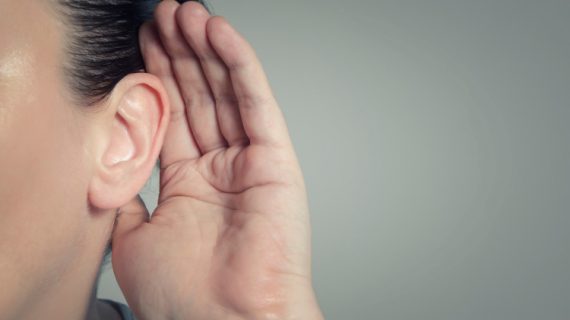 6 Cara Meningkatkan Kemampuan Mendengar Aktif: Panduan Membangun Hubungan yang Lebih Baik melalui Komunikasi yang Lebih Efektif